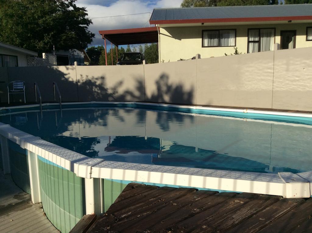 Alexandra Garden Court Motel Exterior foto